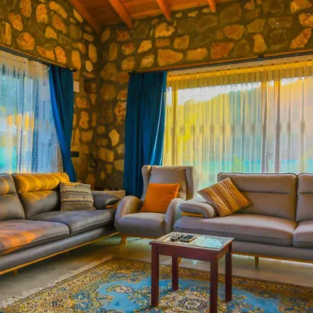 Сasa de vacaciones Luxury Stone House With Indoor - Outdoor Pools, Turkish Bath And Sauna In Fethiye