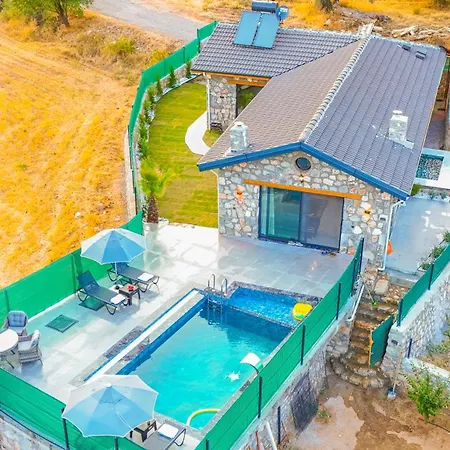Сasa de vacaciones Luxury Stone House With Indoor - Outdoor Pools, Turkish Bath And Sauna In Fethiye *