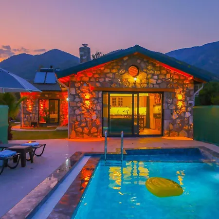 Feriehus Luxury Stone House With Indoor - Outdoor Pools, Turkish Bath And Sauna In Fethiye