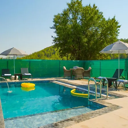 Feriehus Luxury Stone House With Indoor - Outdoor Pools, Turkish Bath And Sauna In Fethiye Incirkoy